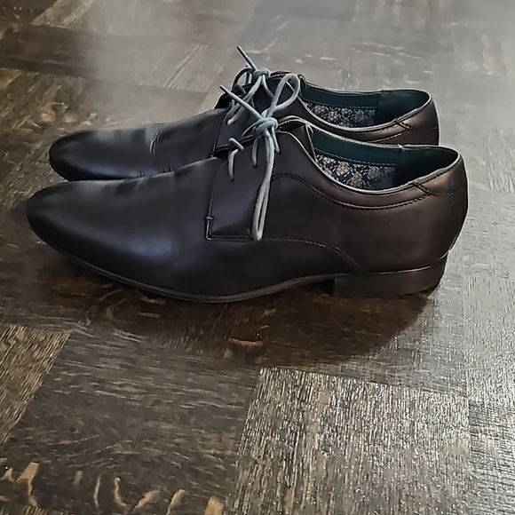 Ted Baker dress shoes - Picture 3 of 9